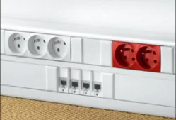 Goulotte technique avec prises et réseau VDI