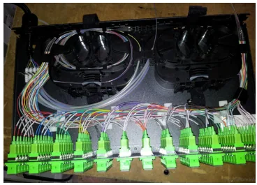 Tiroir fibre optique raccordé